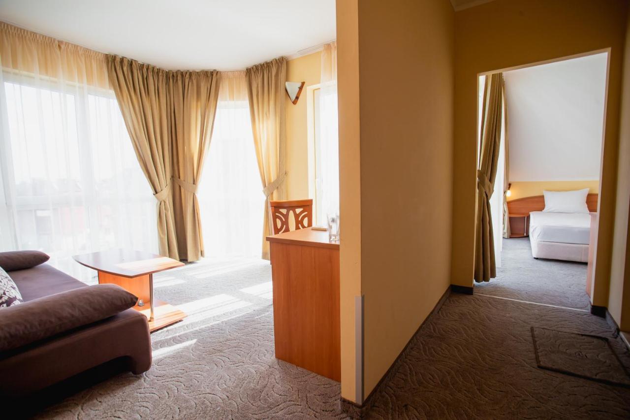 Hotel Dolphin Ravda Eksteriør billede